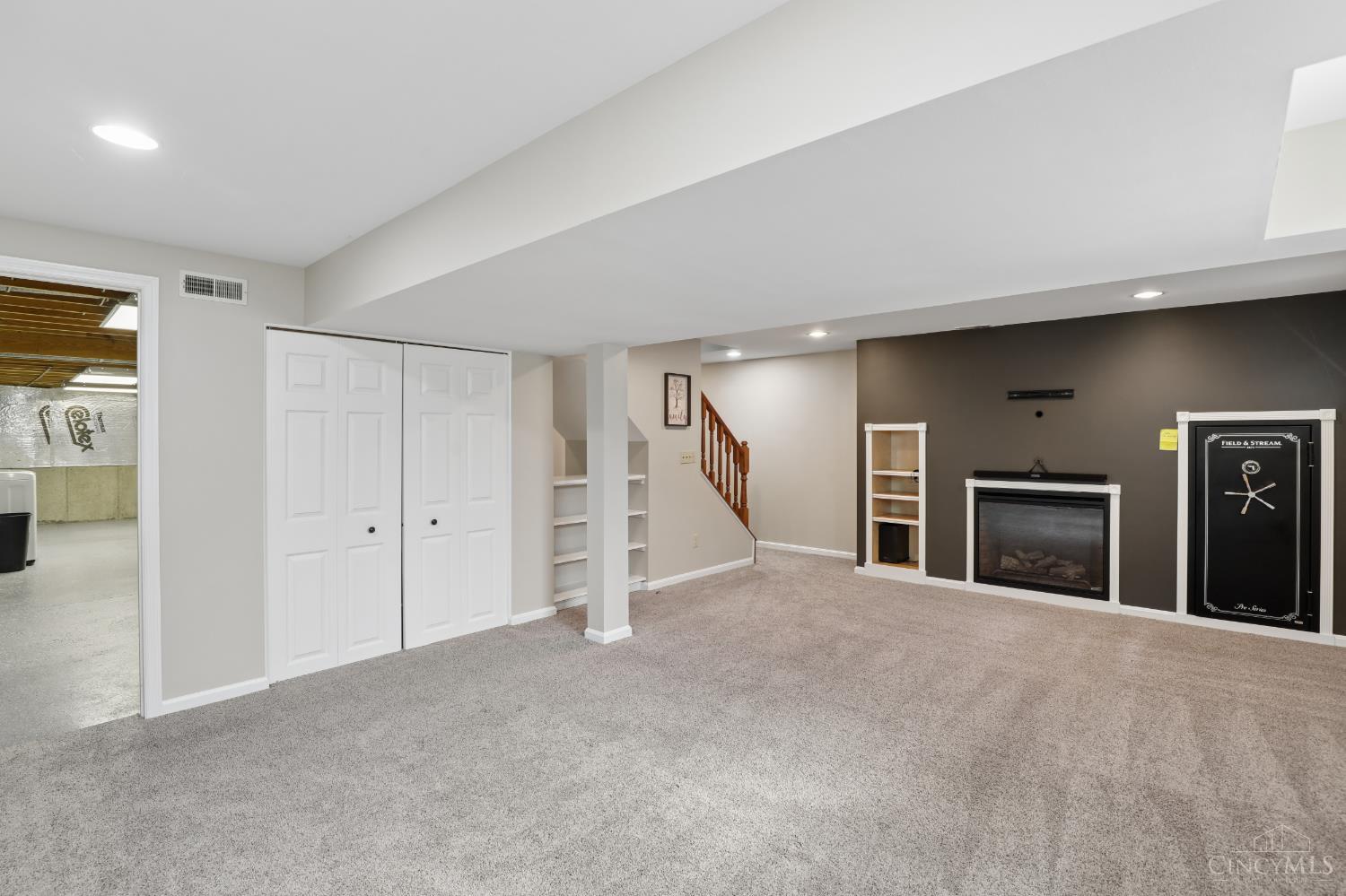 5509 Windmere Drive