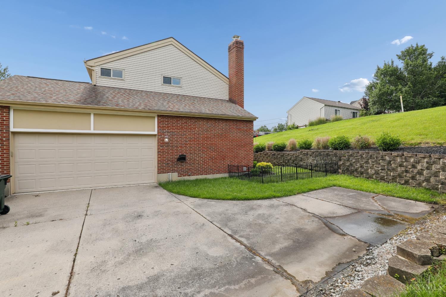 5509 Windmere Drive