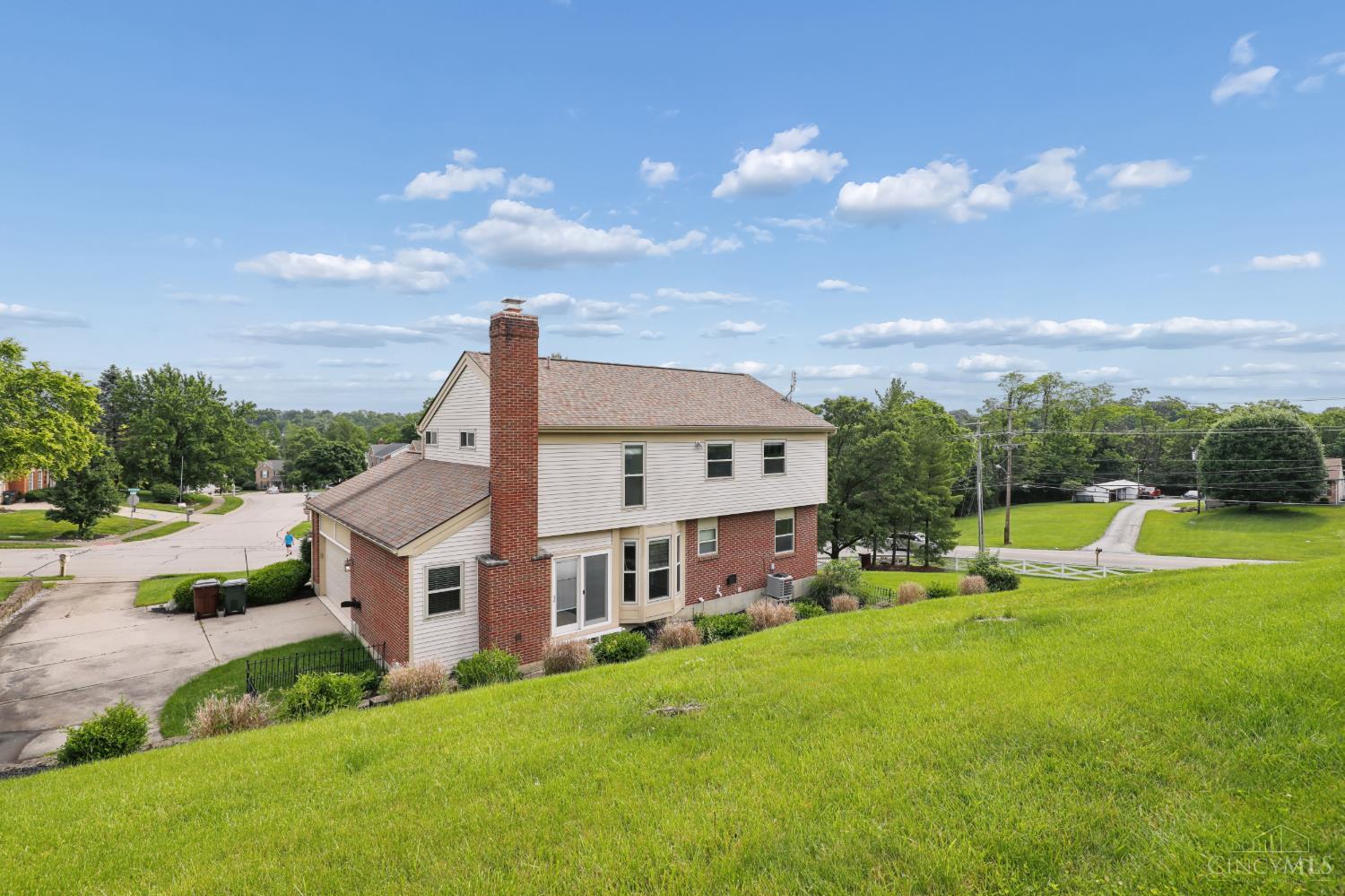 5509 Windmere Drive