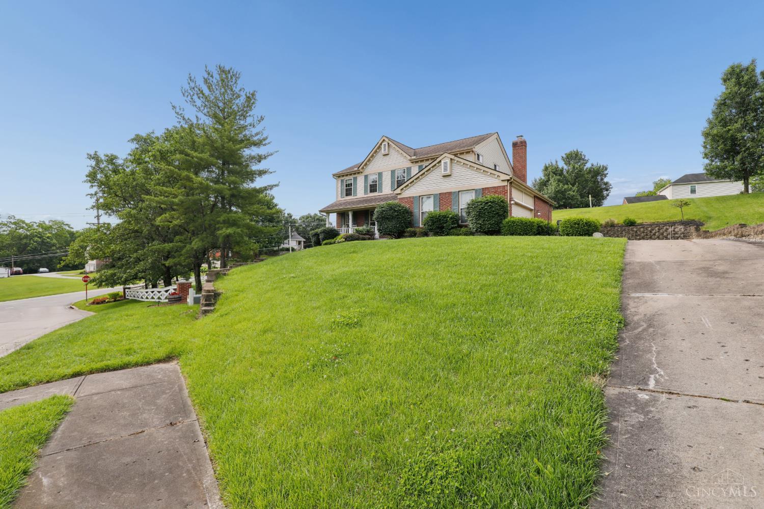 5509 Windmere Drive