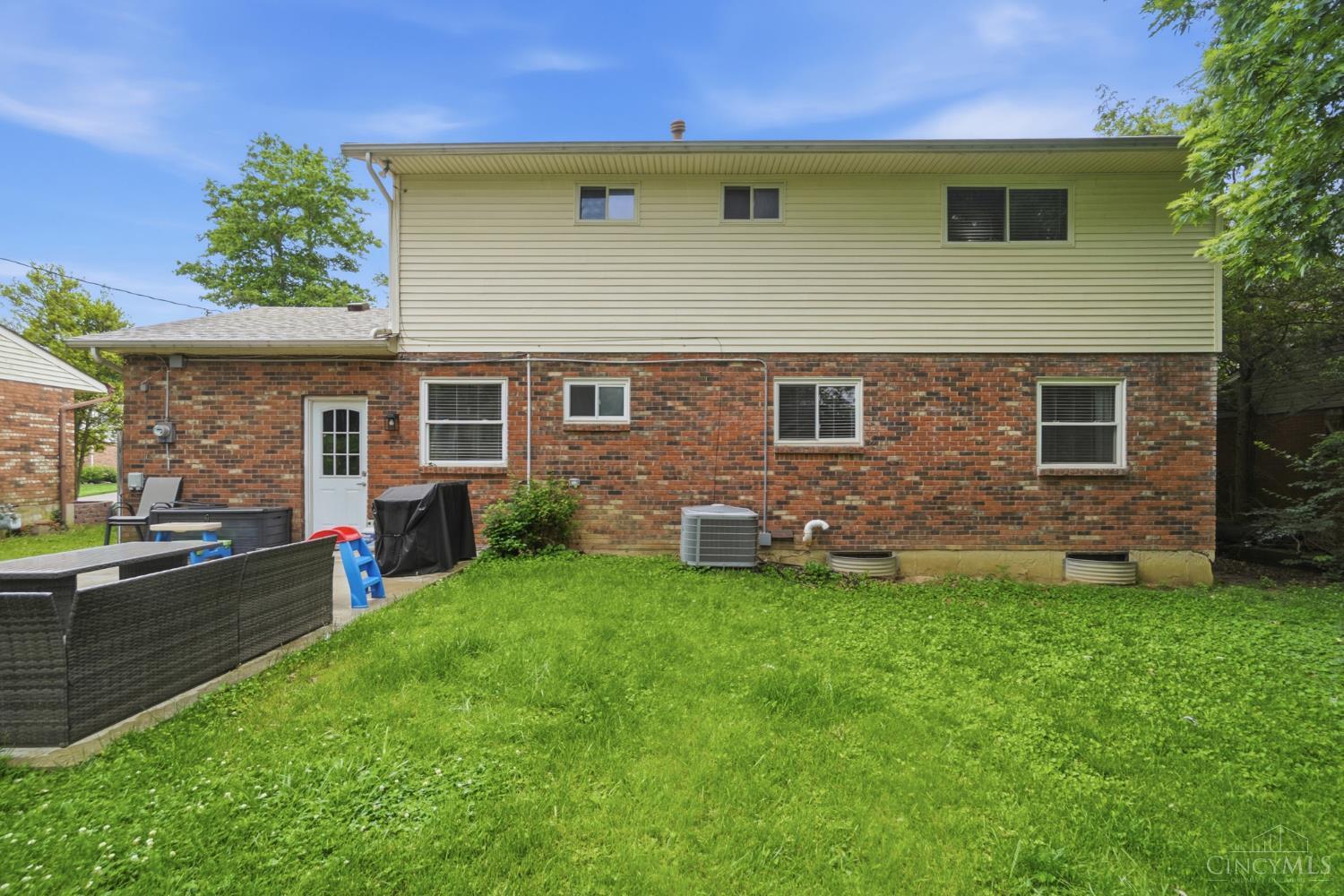 1728 Rockhurst Lane