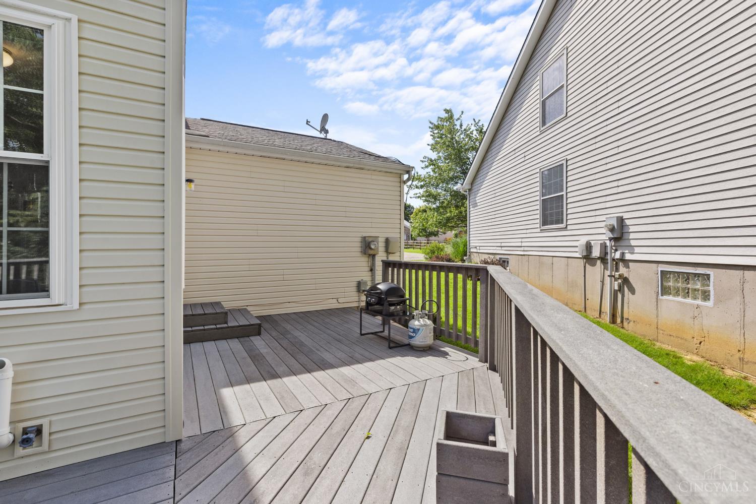 4644 Laurel View Drive