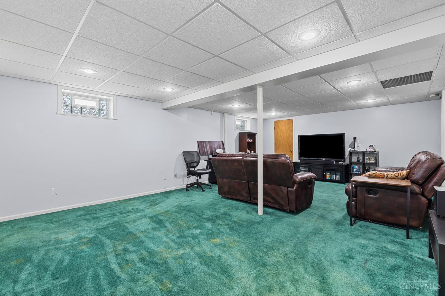 4644 Laurel View Drive