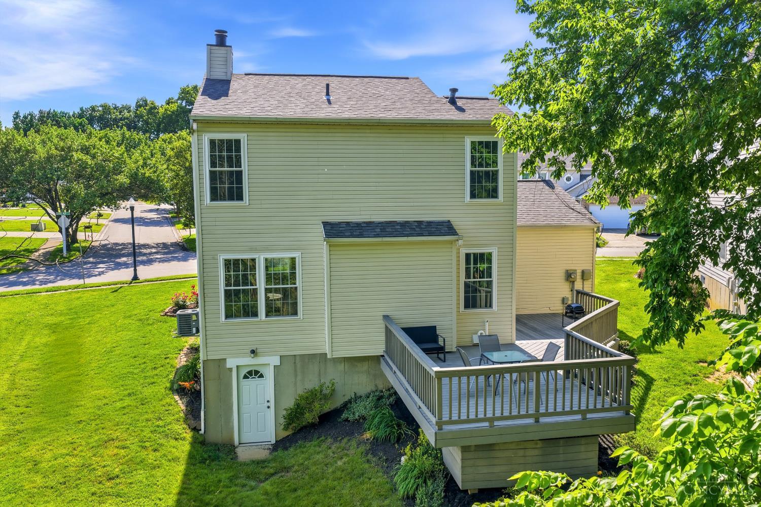 4644 Laurel View Drive