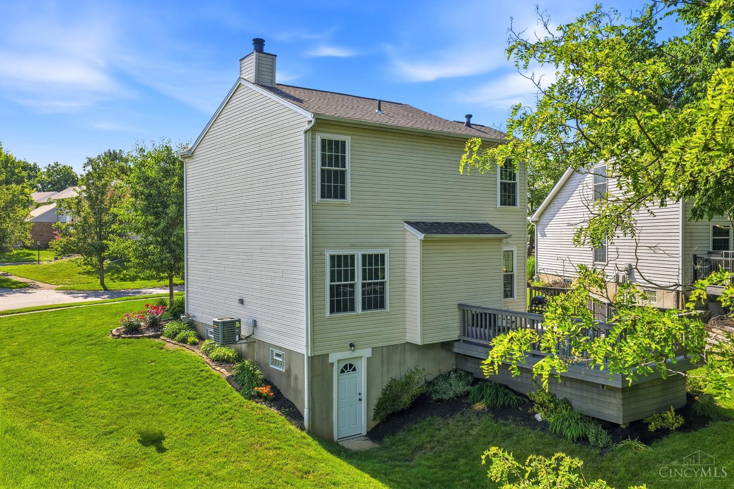 4644 Laurel View Drive