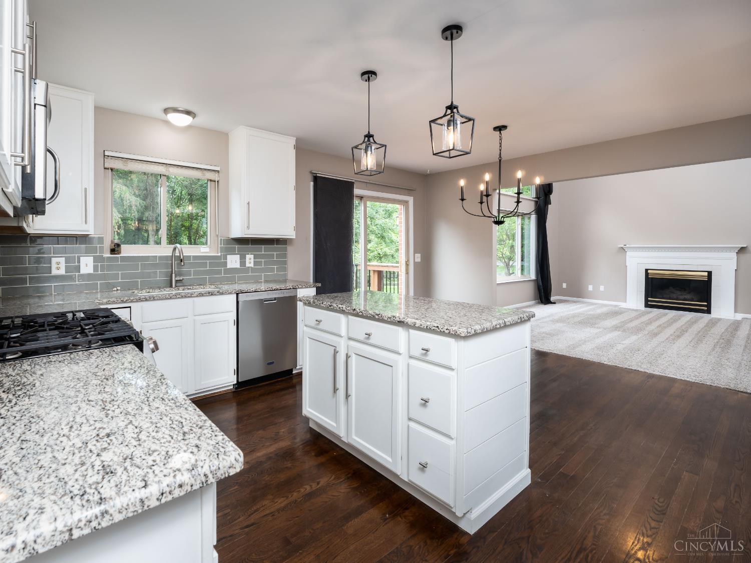 219 W Stoneridge