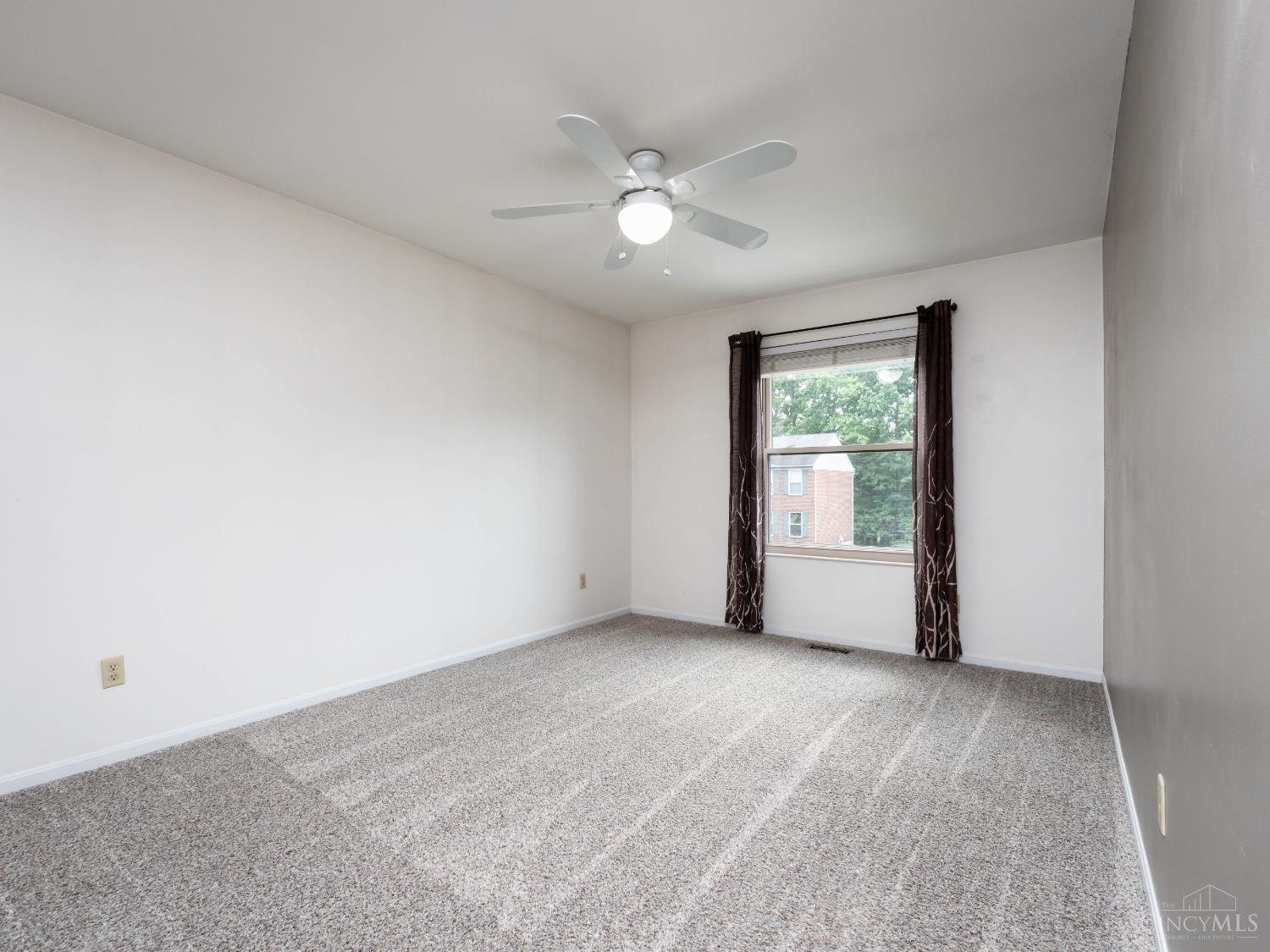 219 W Stoneridge