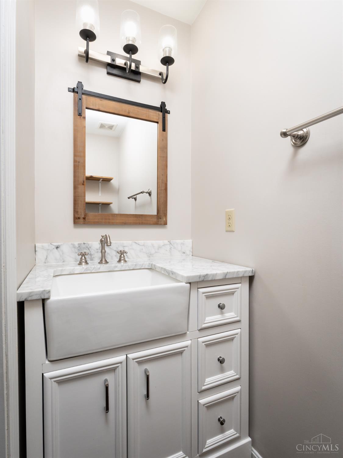 219 W Stoneridge