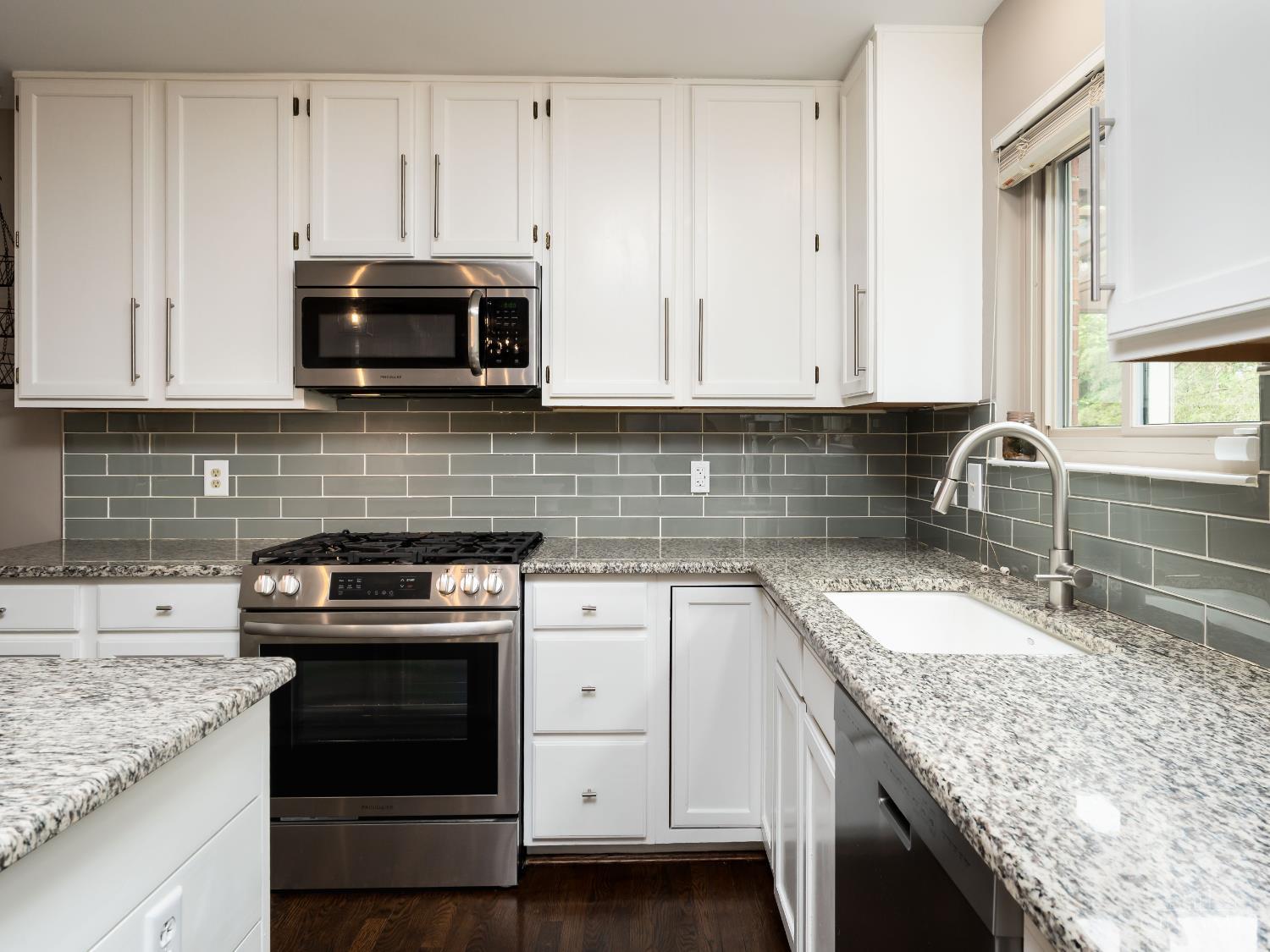 219 W Stoneridge