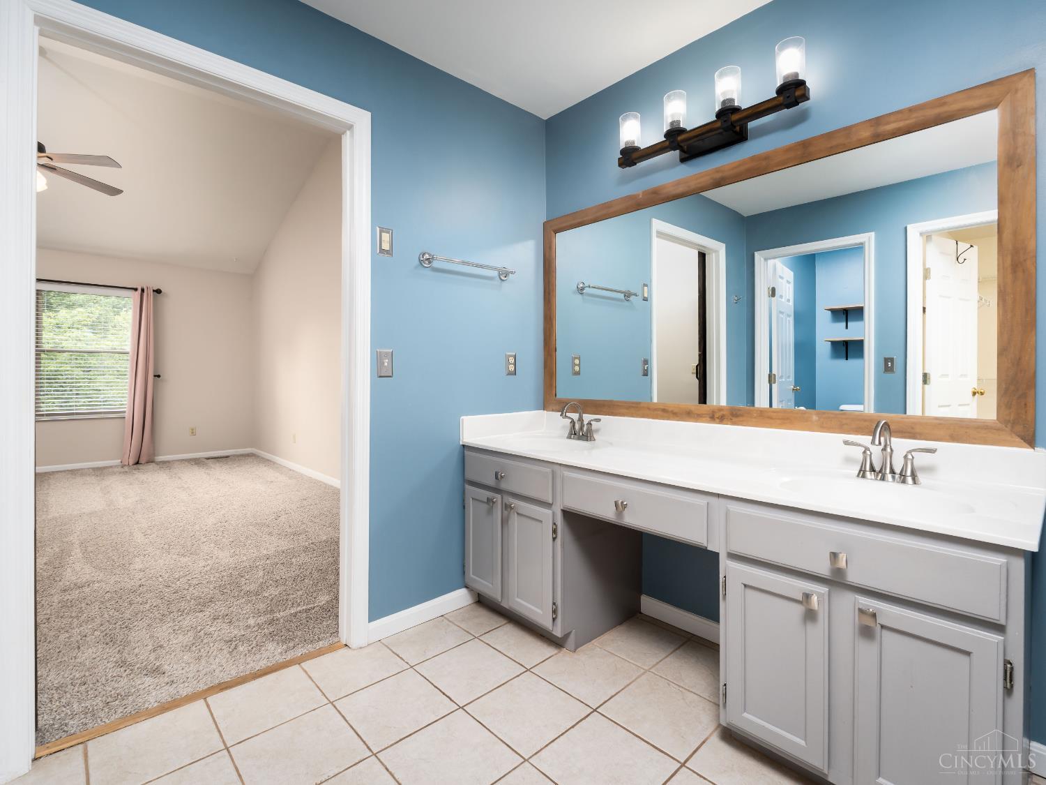 219 W Stoneridge