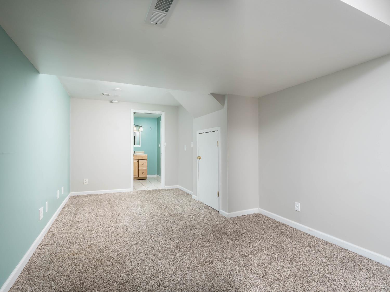 219 W Stoneridge