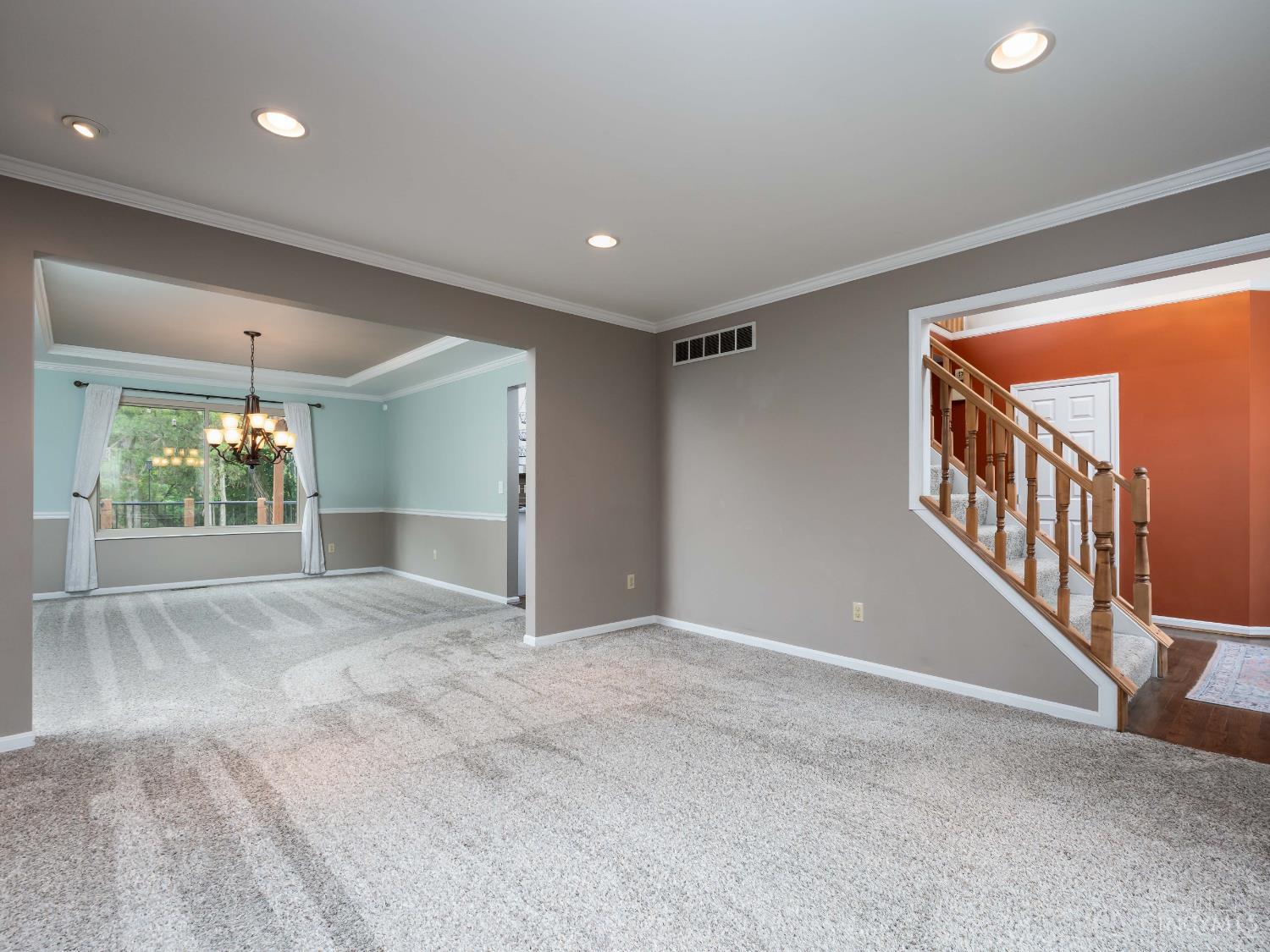 219 W Stoneridge