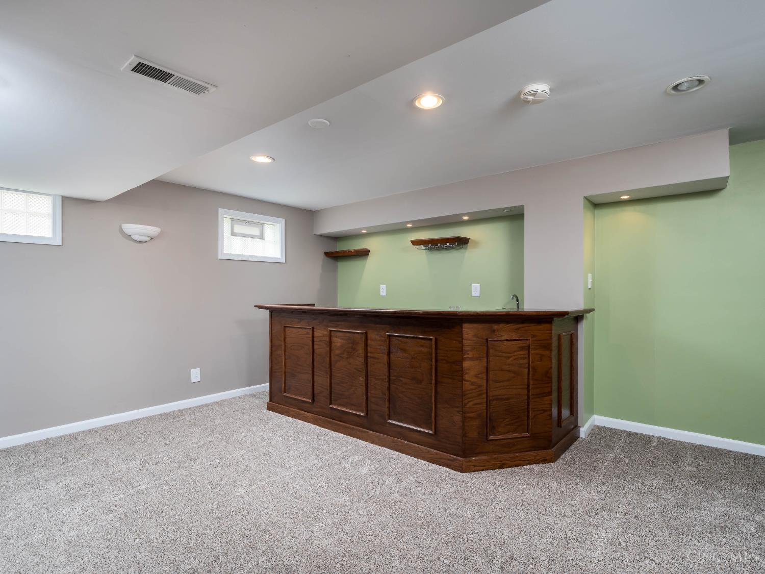 219 W Stoneridge