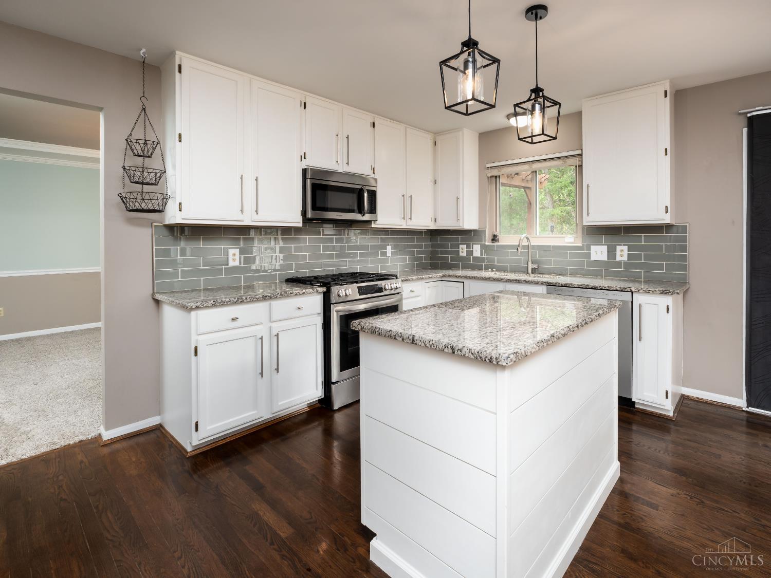 219 W Stoneridge