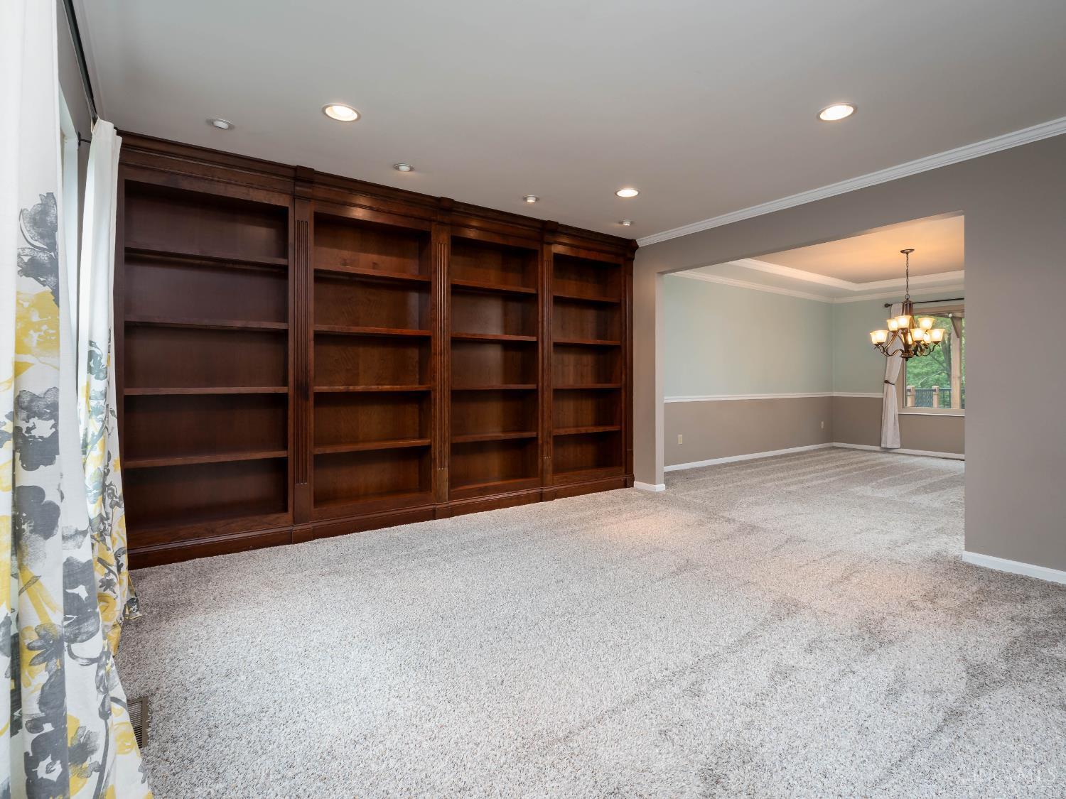 219 W Stoneridge
