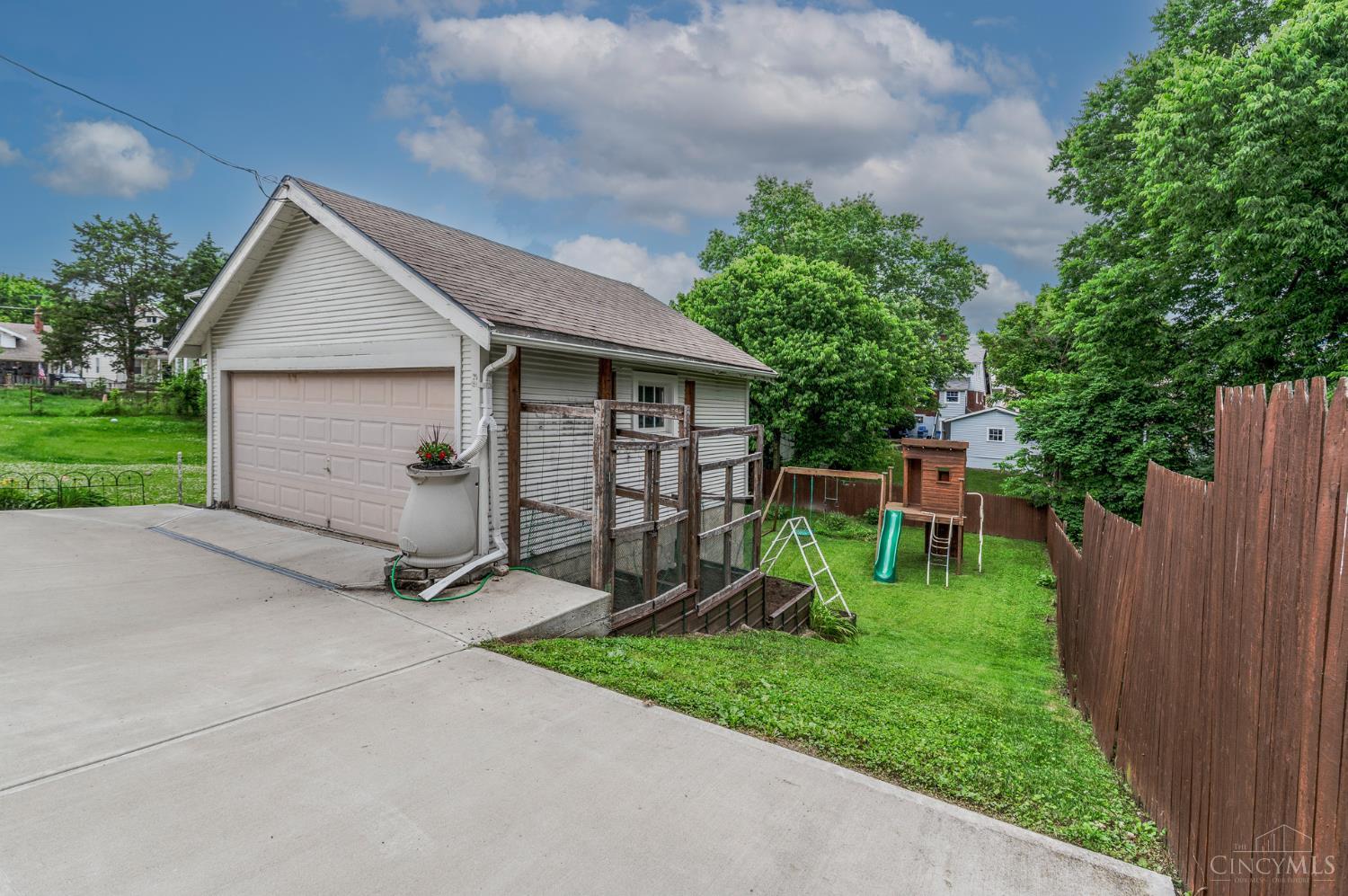 3356 Dartmouth Drive