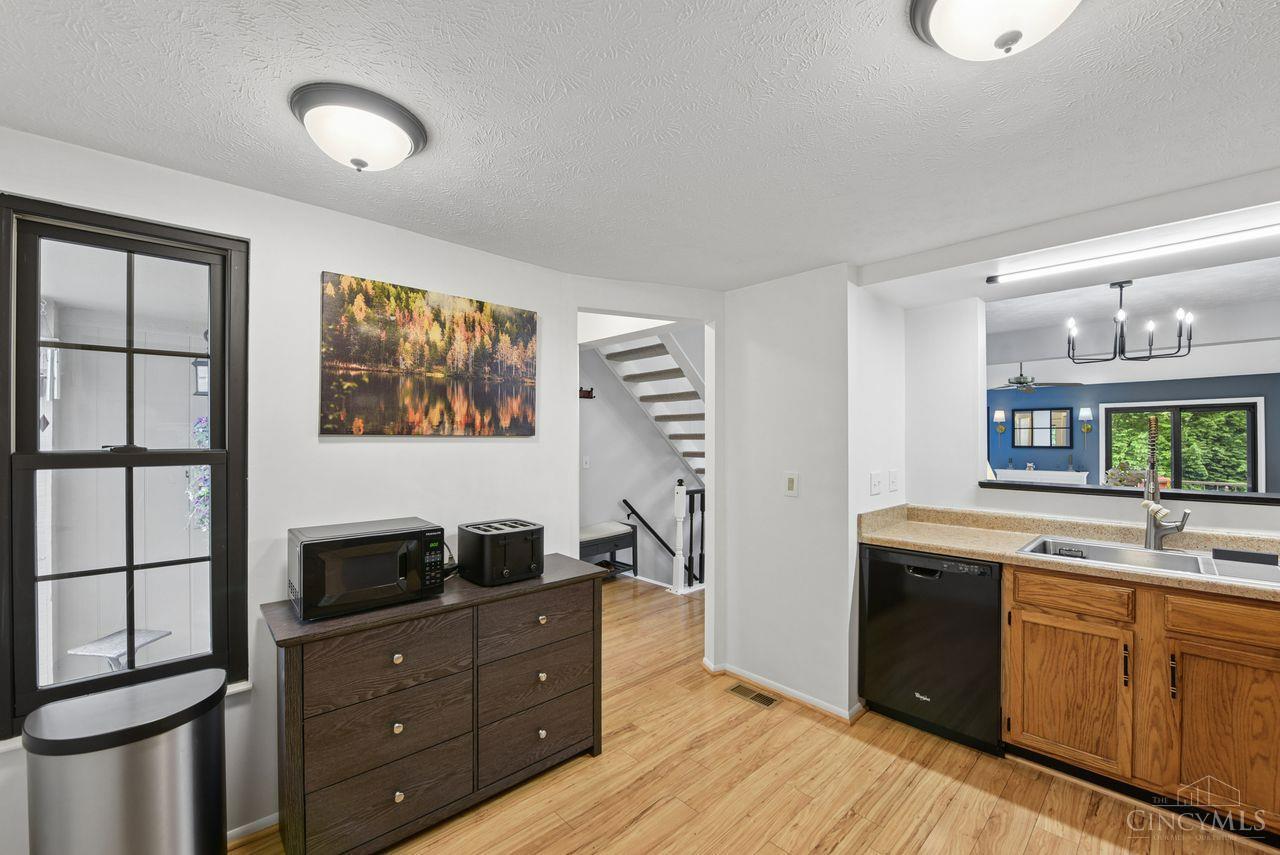 12095 Pickwick Place