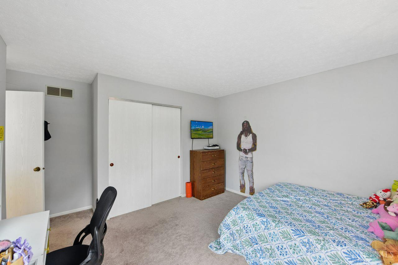 12095 Pickwick Place
