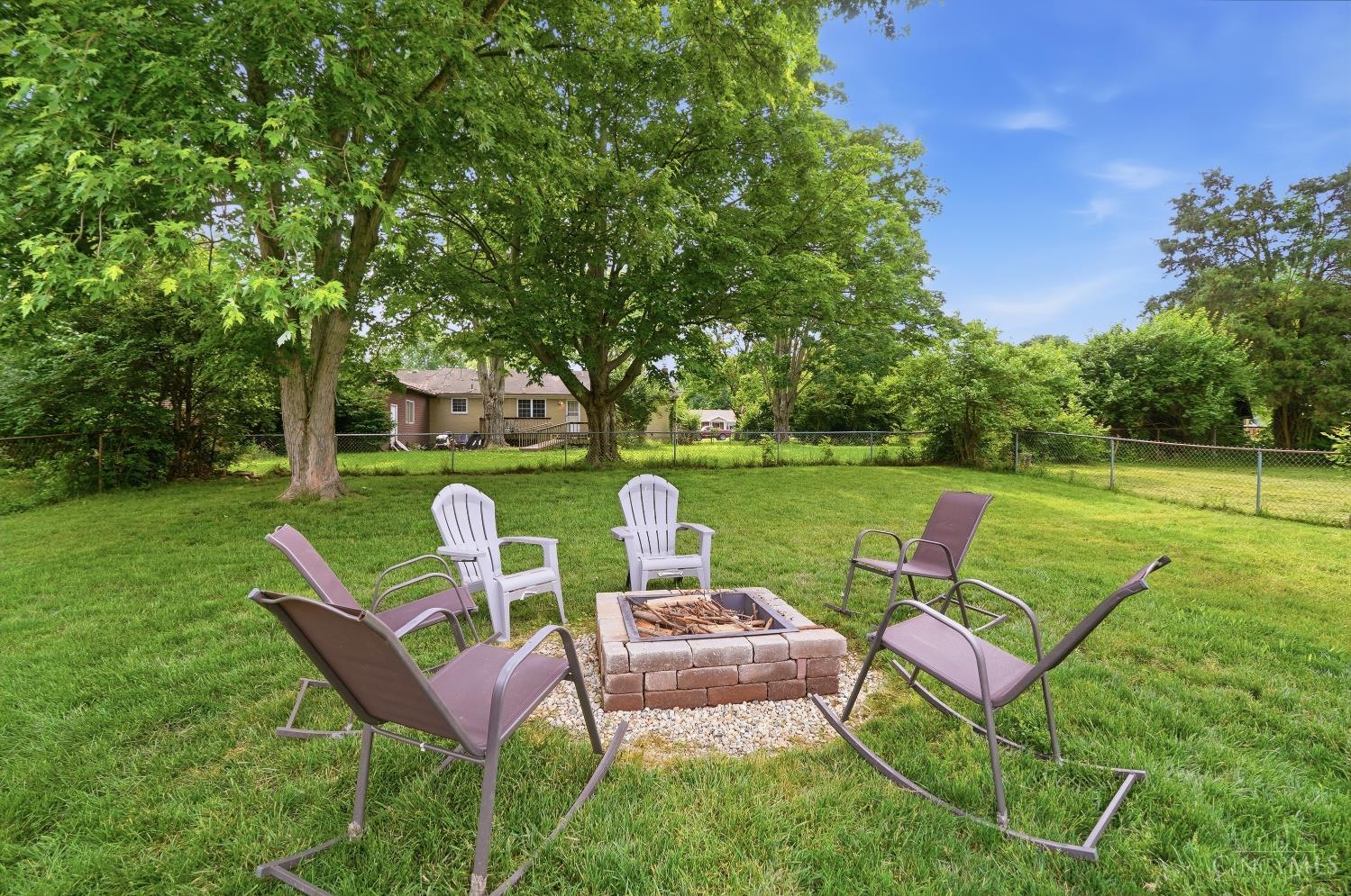974 Brookcrest Drive