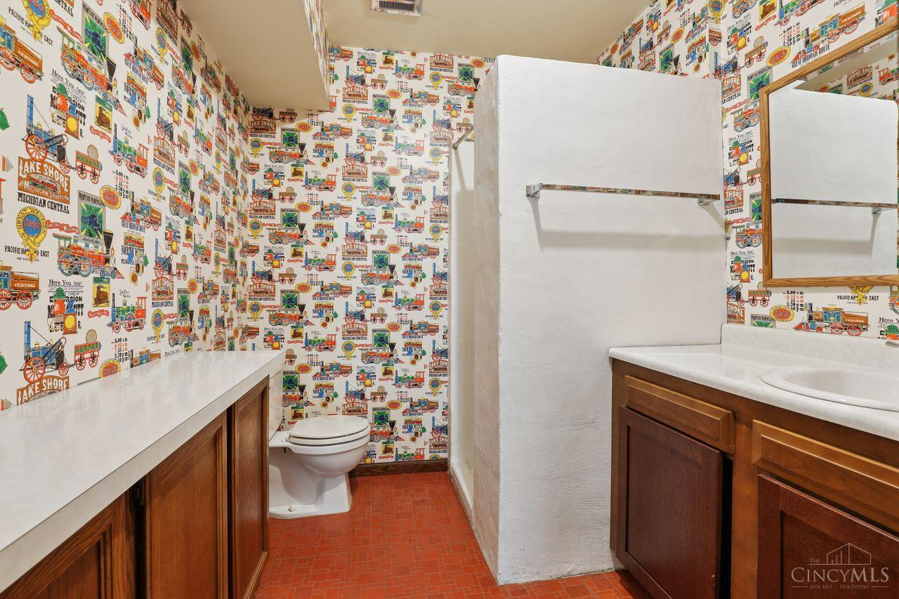 11119 Embassy Drive