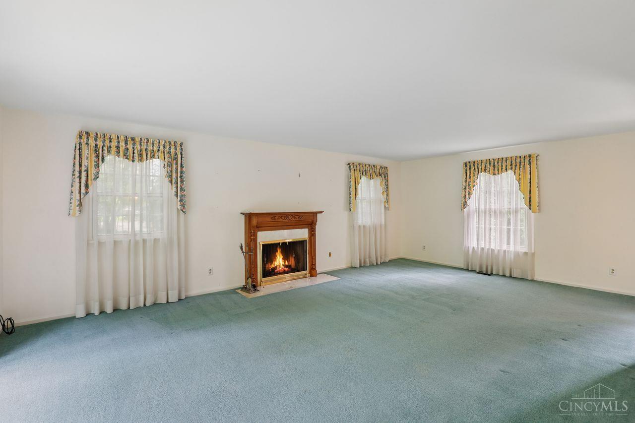 11119 Embassy Drive