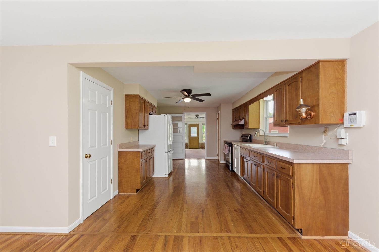 2450 Crane Schoolhouse Road