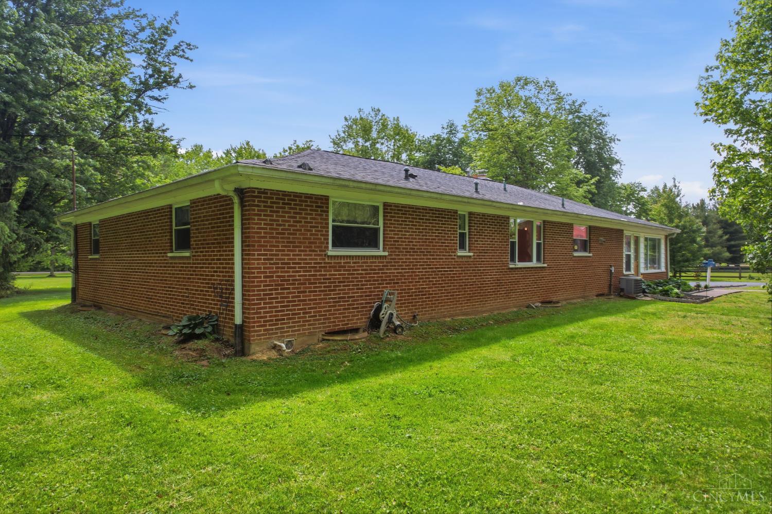2450 Crane Schoolhouse Road