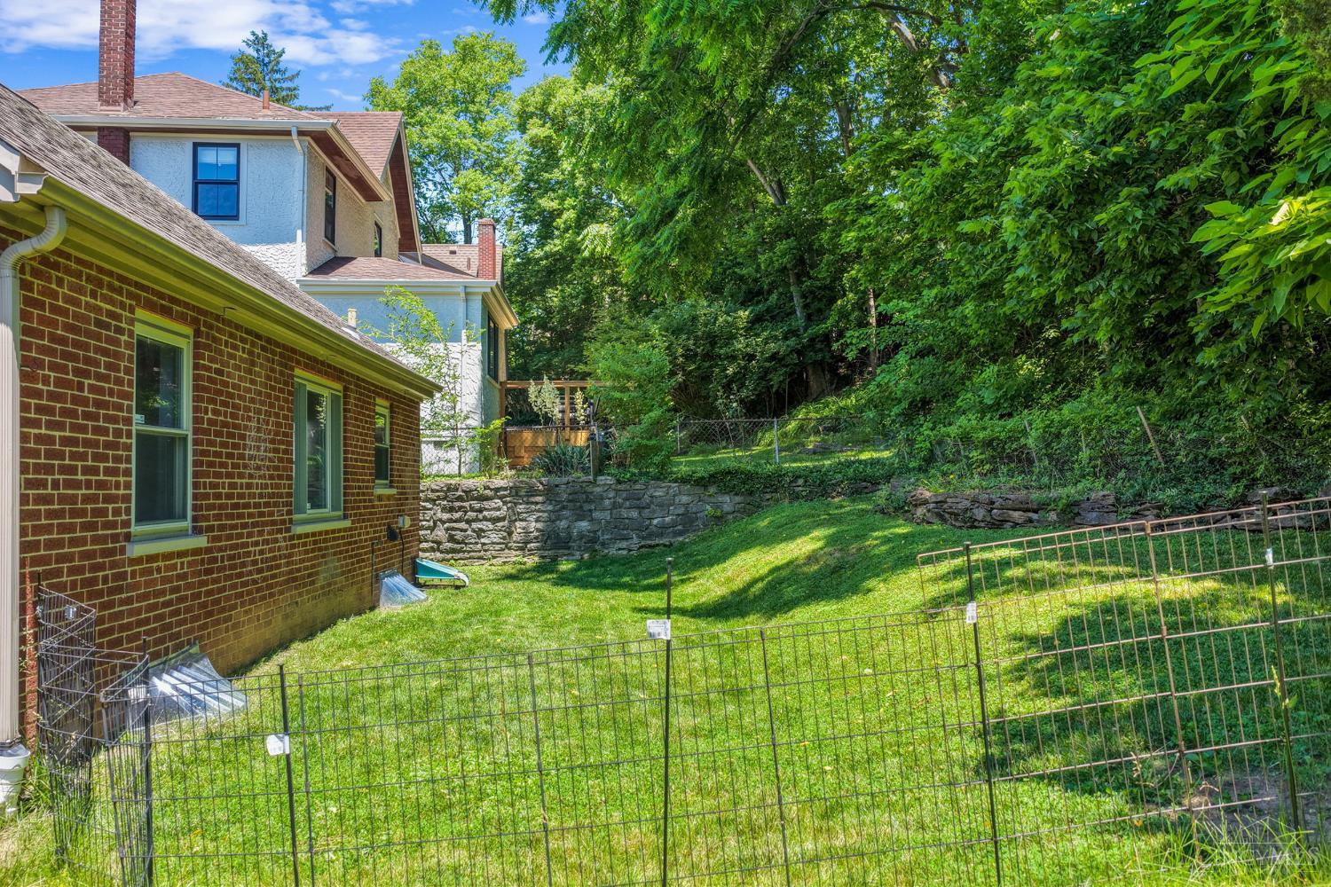 5758 Glengate Lane