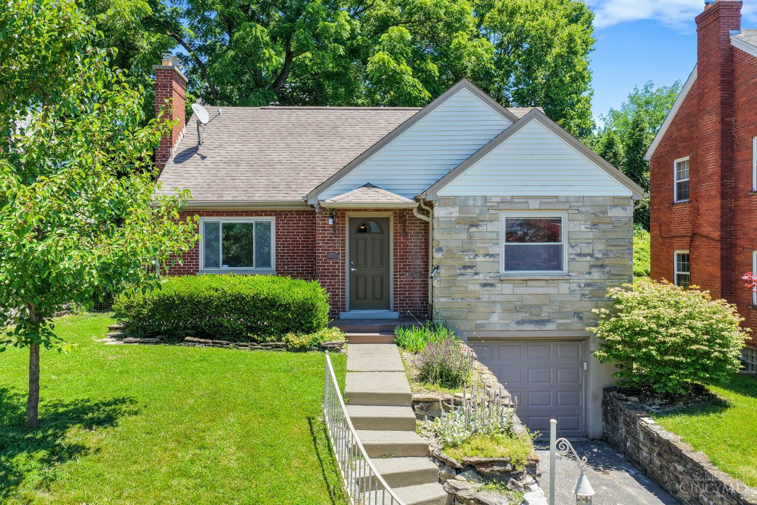 5758 Glengate Lane