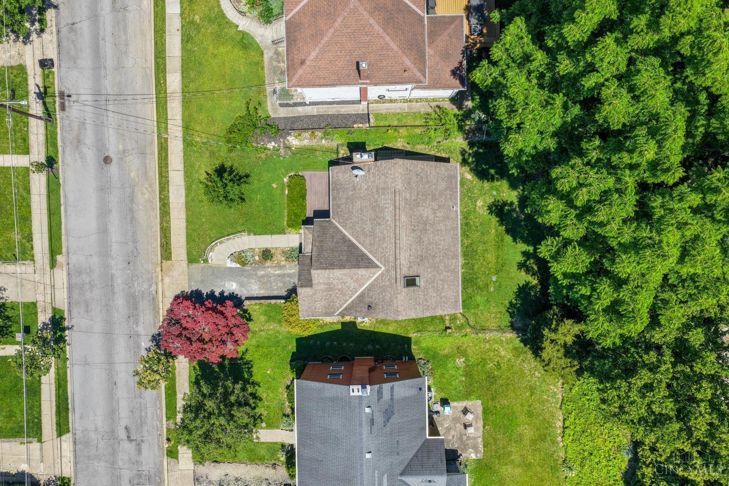 5758 Glengate Lane