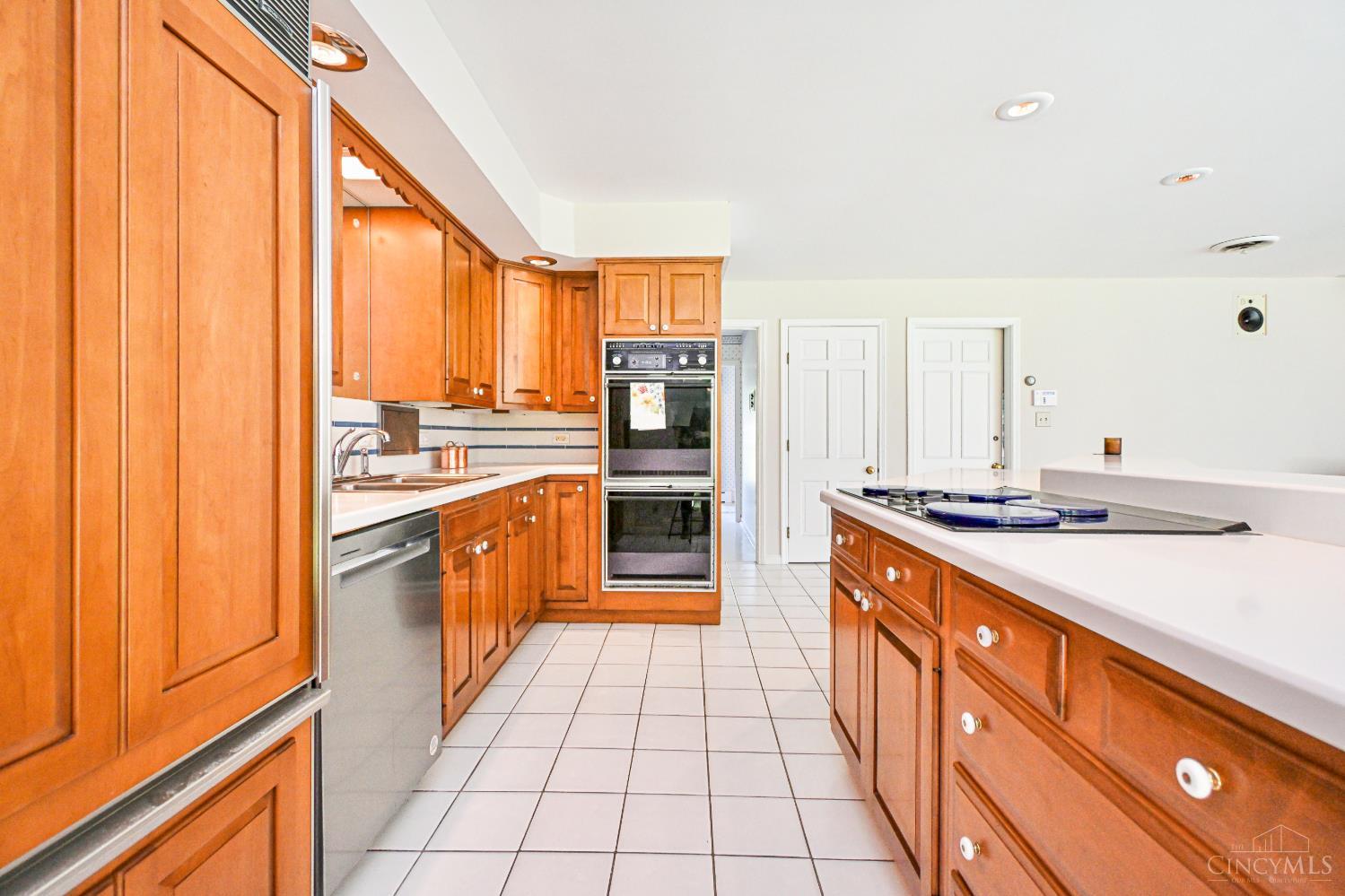 1270 Balmoral Drive