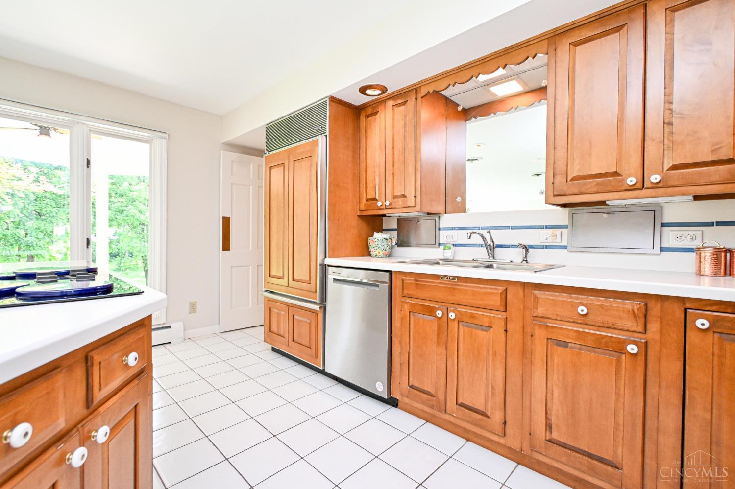 1270 Balmoral Drive
