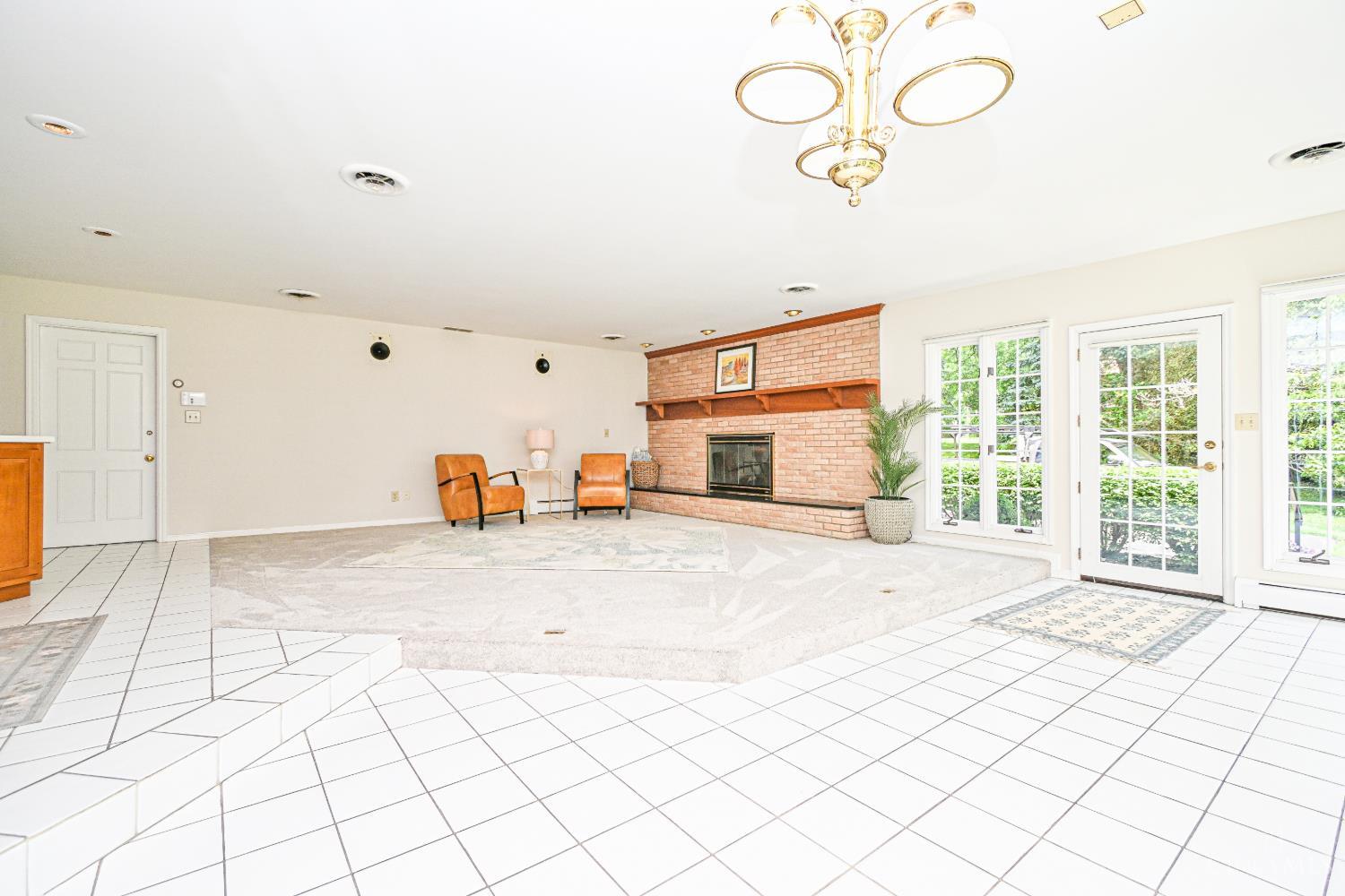 1270 Balmoral Drive