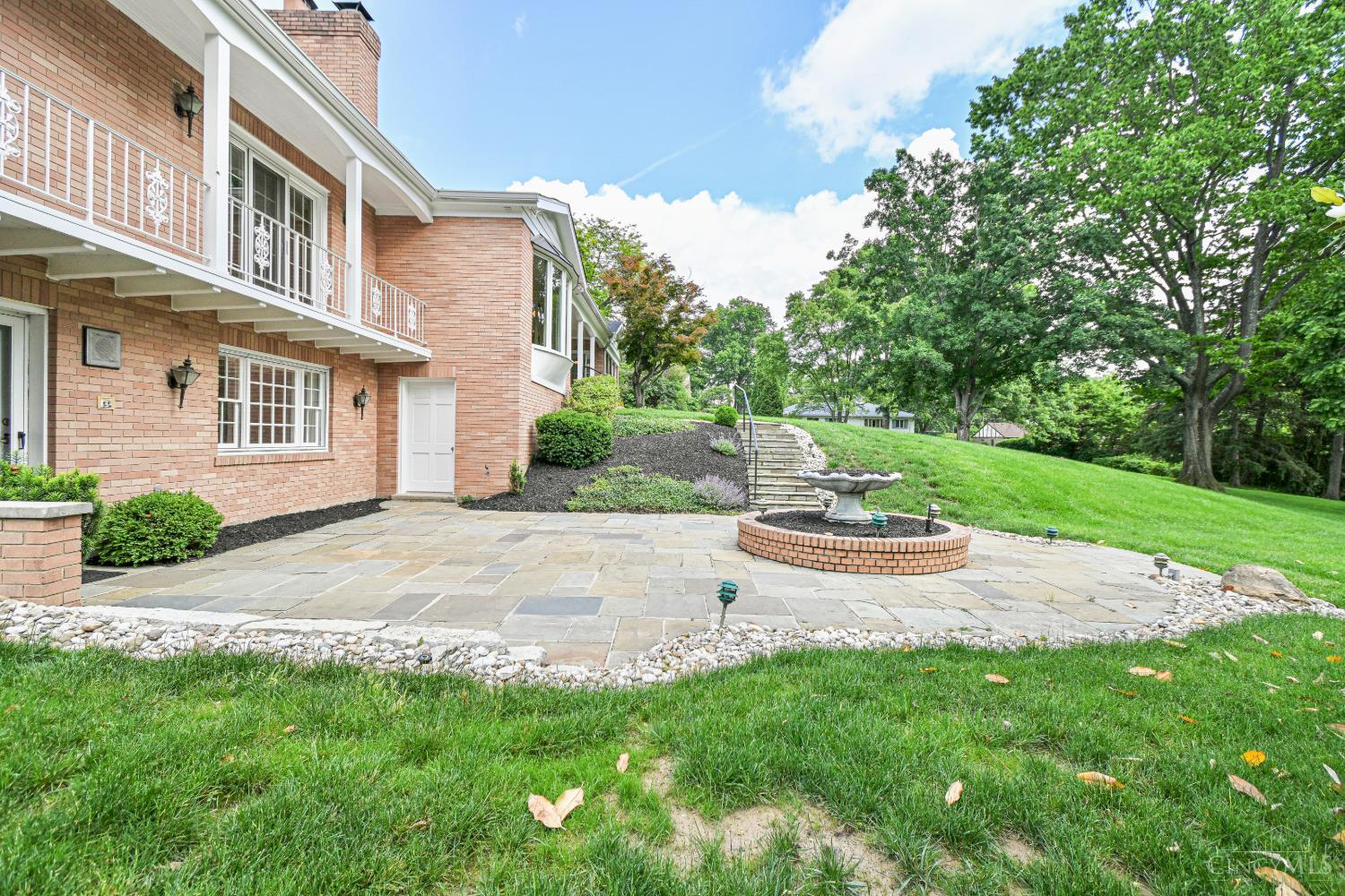 1270 Balmoral Drive
