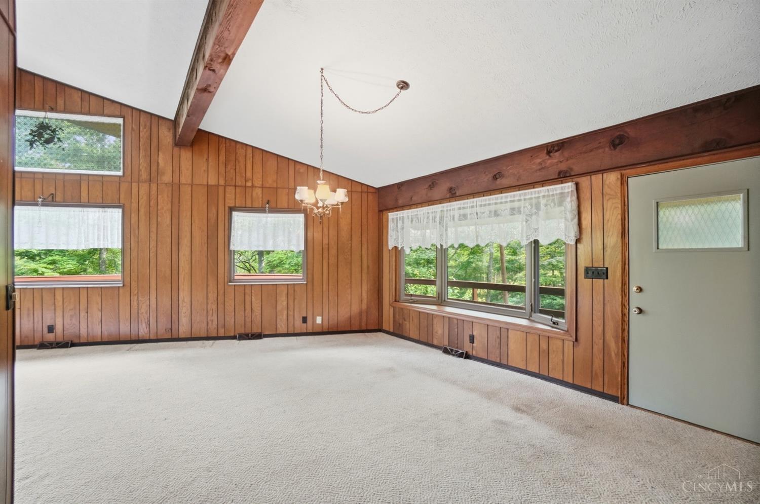 1101 Red Bird Road