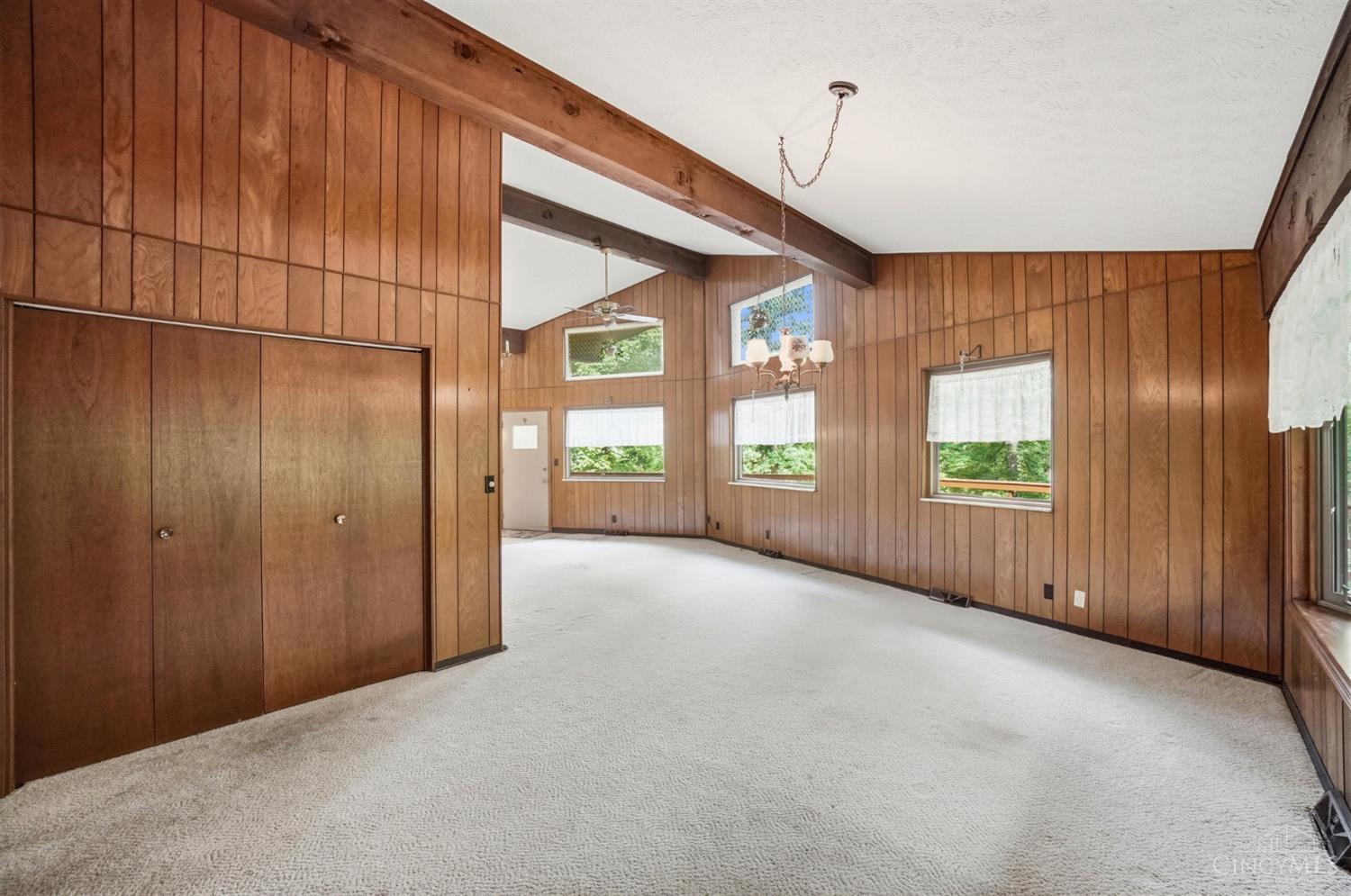 1101 Red Bird Road