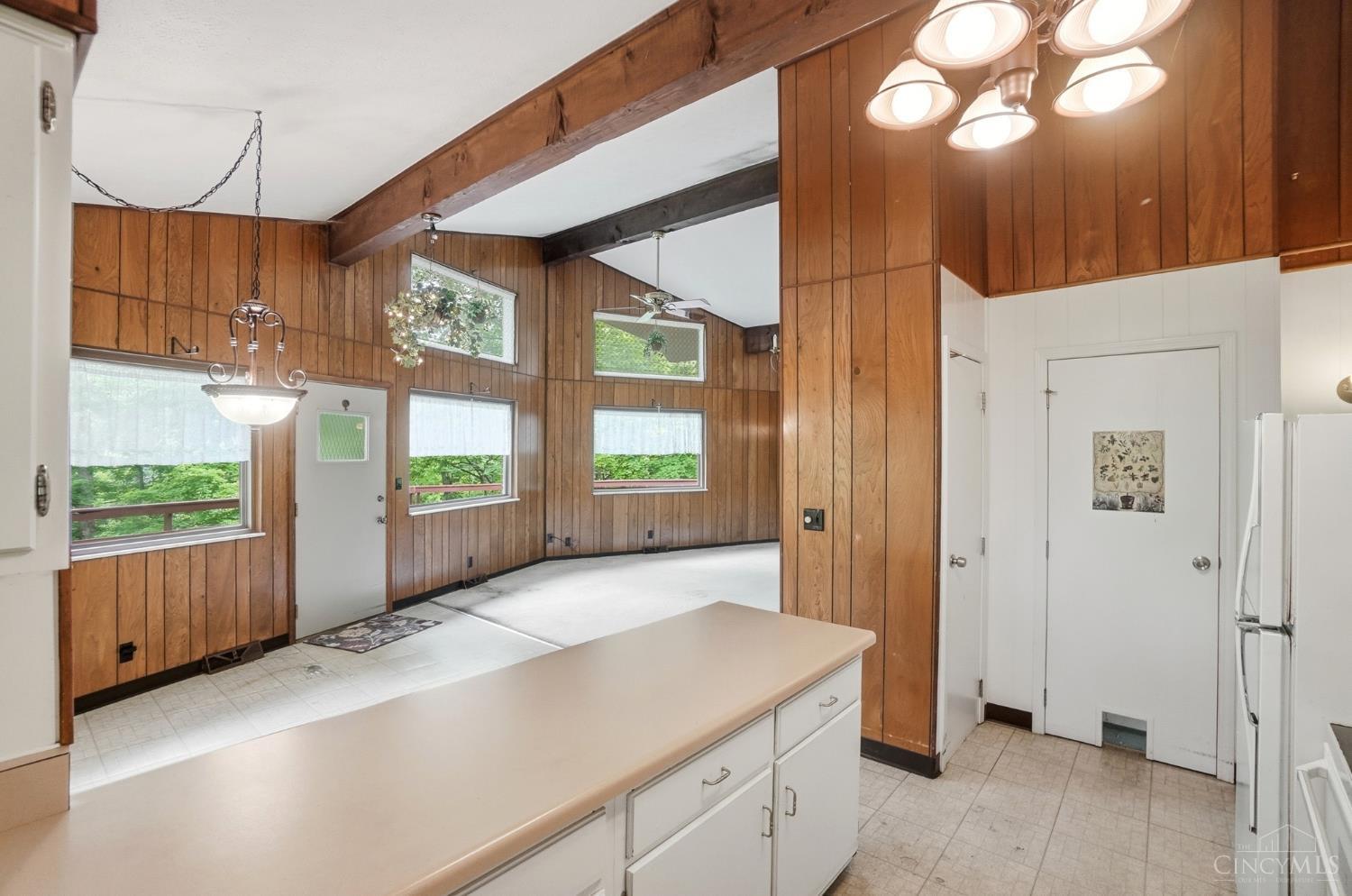 1101 Red Bird Road