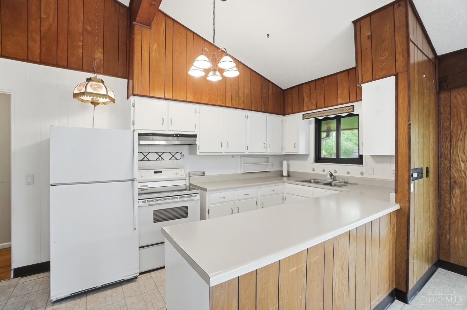 1101 Red Bird Road