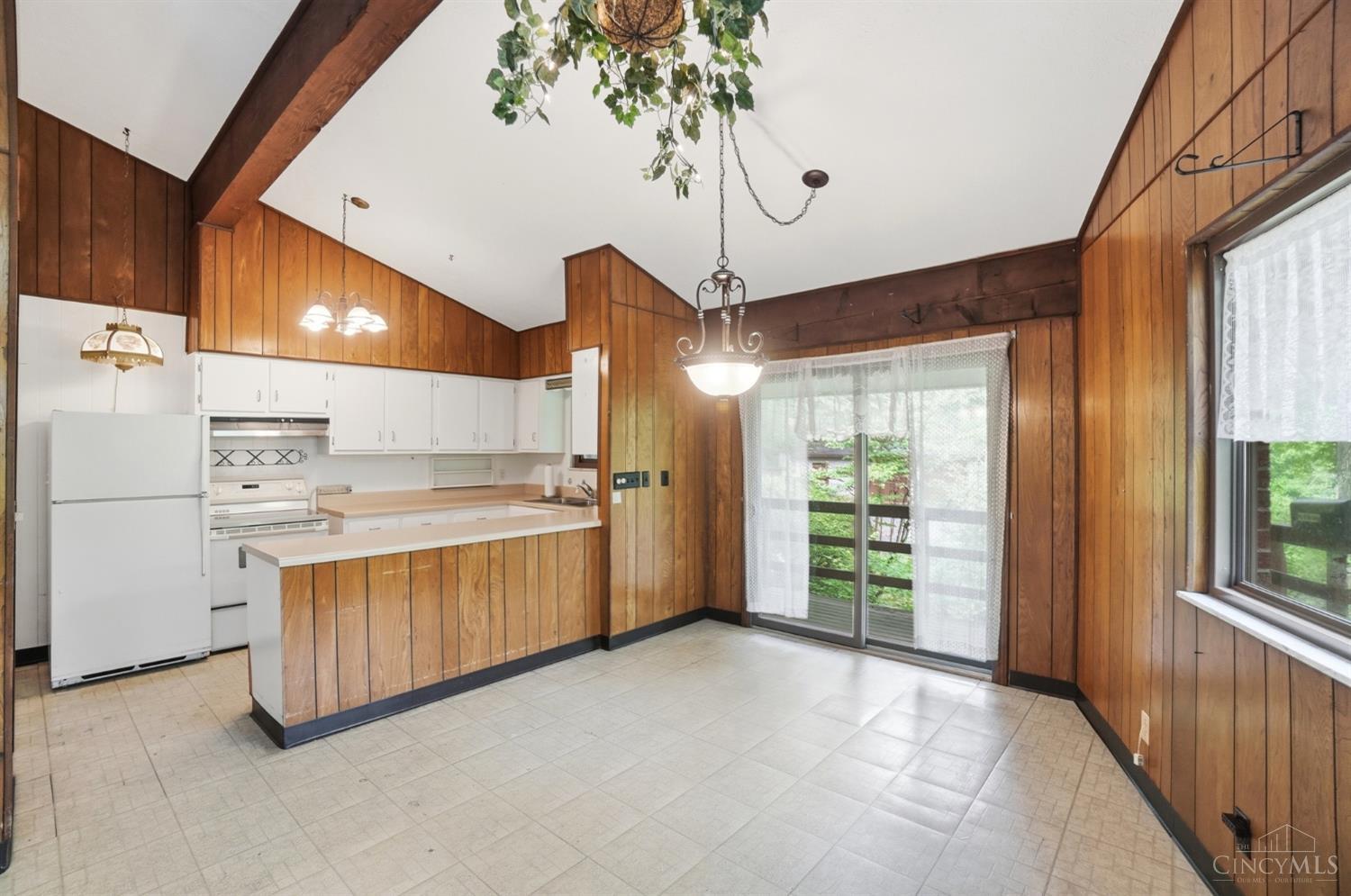 1101 Red Bird Road