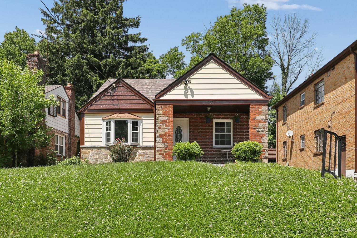 2652 Cedarbrook Drive