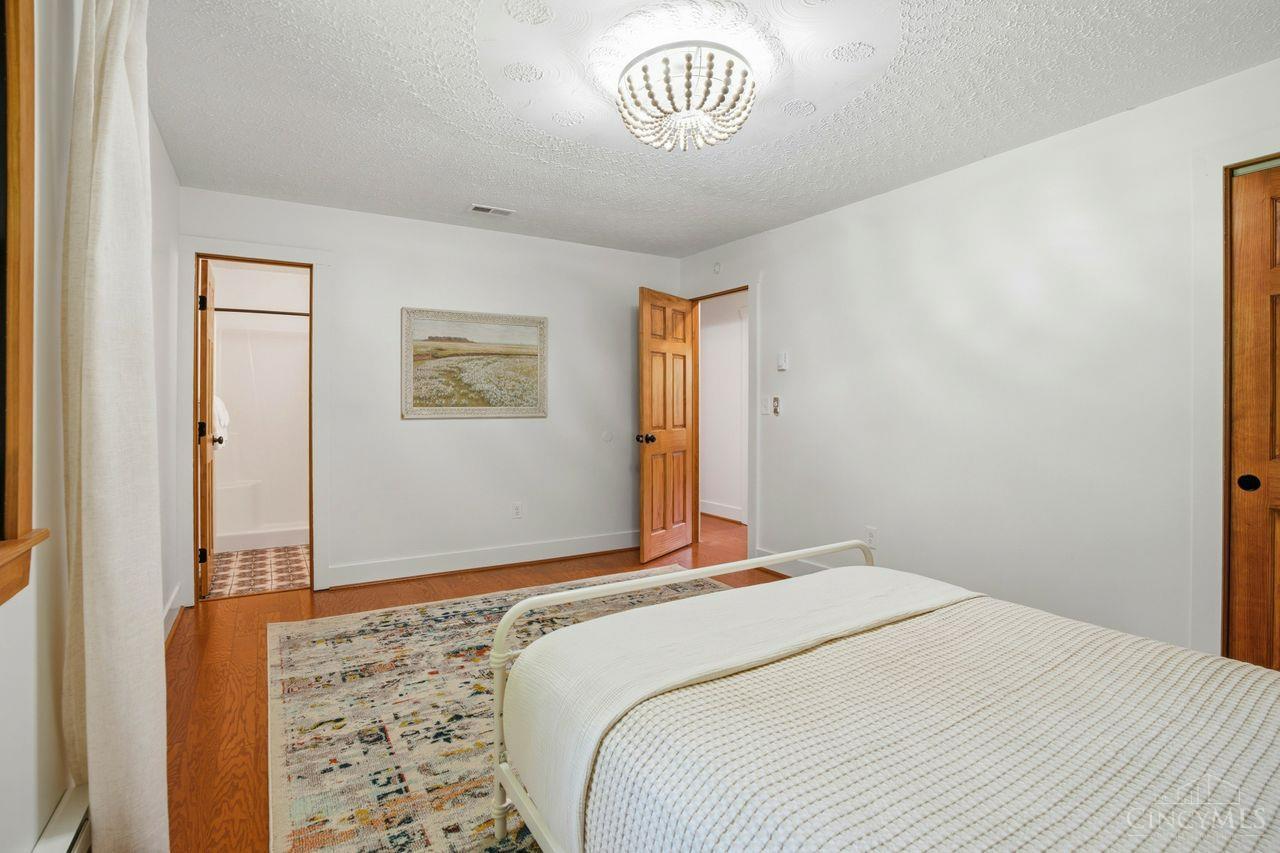 1643 Woodville Pike