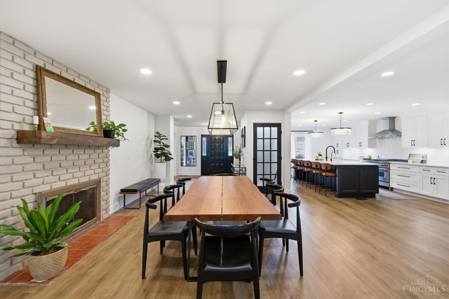 5260 Autumnwood Drive