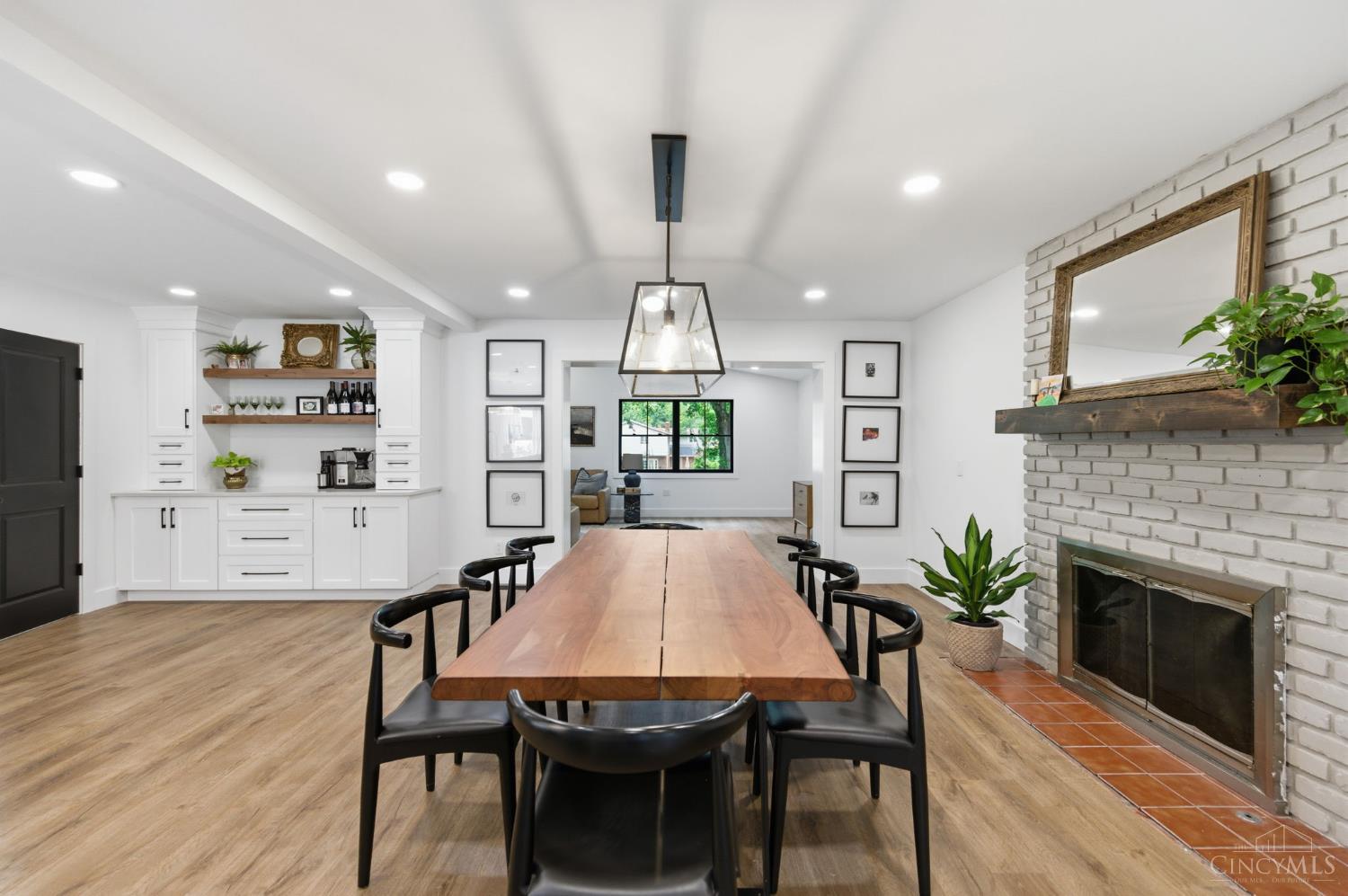 5260 Autumnwood Drive