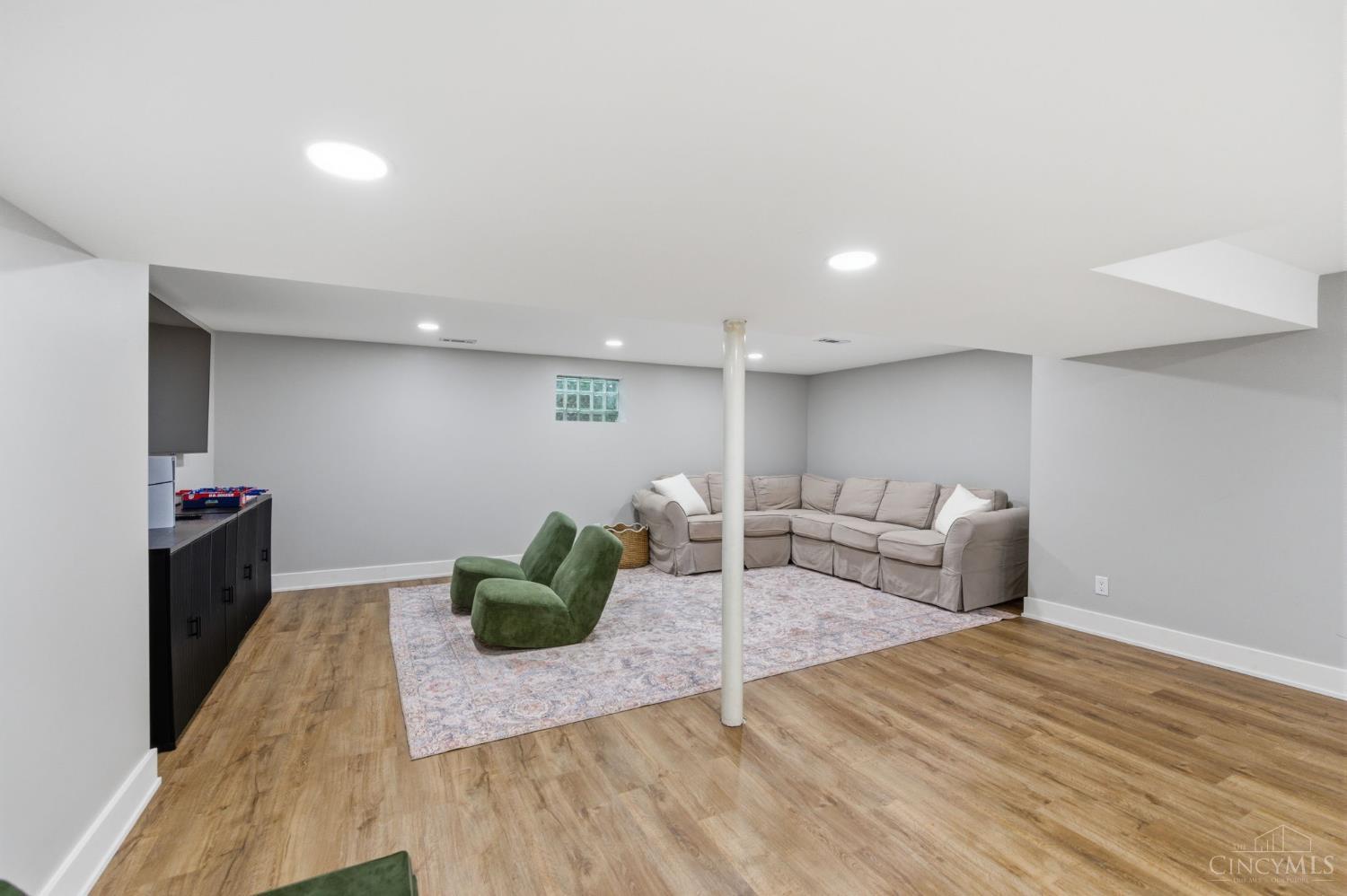 5260 Autumnwood Drive