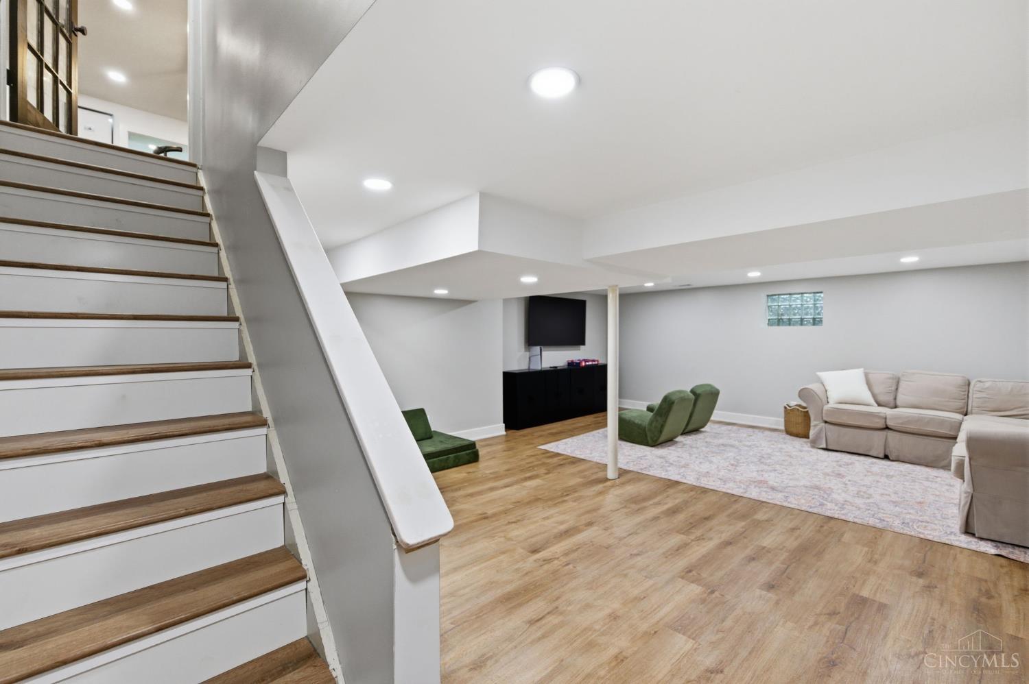 5260 Autumnwood Drive