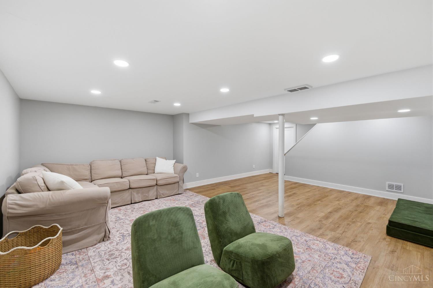 5260 Autumnwood Drive