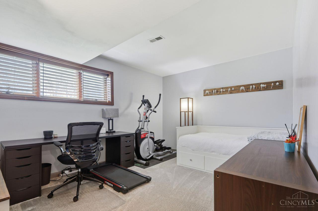 6534 Timberwolf Court