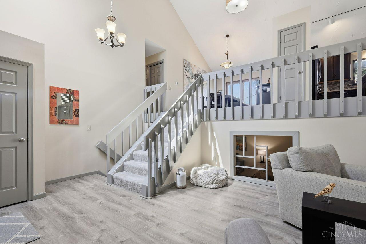 6534 Timberwolf Court