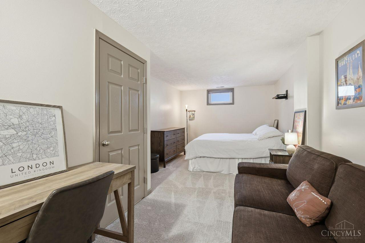 6534 Timberwolf Court