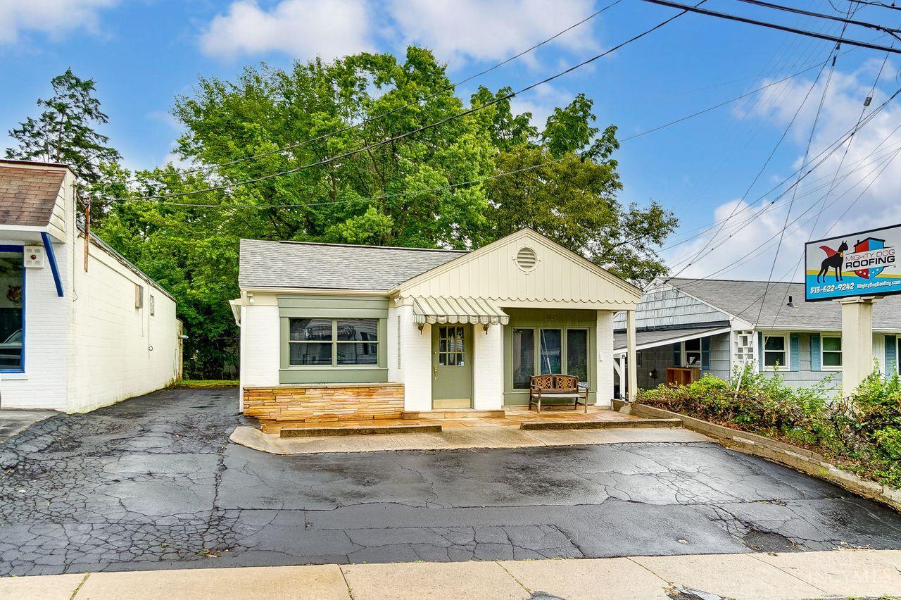 1225 Birney Lane